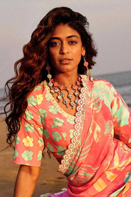 Saundh Pink Crepe Lace Alba Leaf Print Saree With Unstitched Blouse Piece Online at Aza Fashions Saundh_Pink Crepe Lace Alba Leaf Print Saree With Unstitched Blouse Piece_Online_at_Aza_Fashions