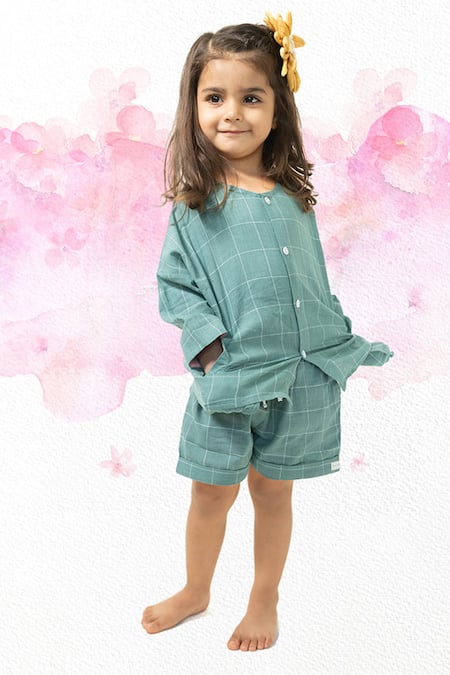 Love The World Today Shared Secrets Kimono Shirt With Shorts 