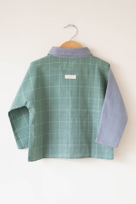 Love The World Today Holding Hands Shirt 