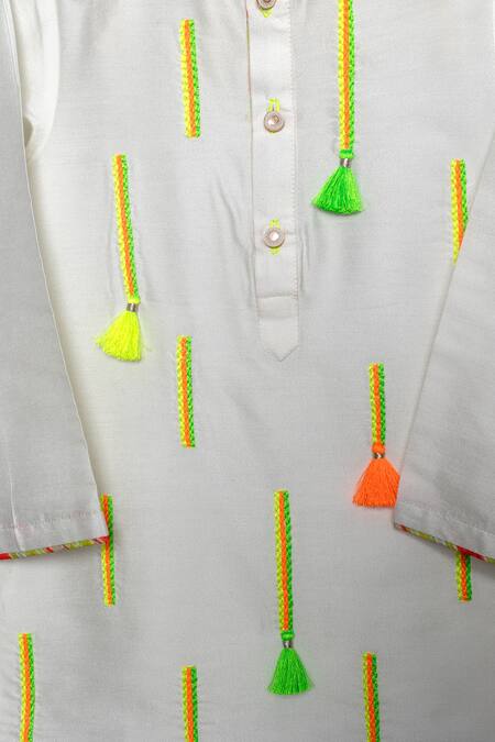 Para_White Spun Silk Embroidery Tassel Kurta With Pant_Online_at_Aza_Fashions