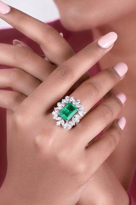 DIOSA PARIS JEWELLERY Octogen Shaped Man-Made Emerald Embellished Ring 