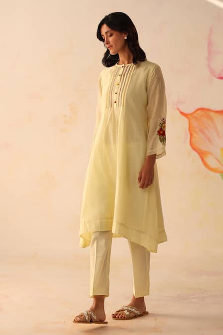 Buy Begum Yellow Chanderi Silk, Cotton Tassels, Embroidery Round Aqsa Hand Kurta Pant Set Online at Aza Fashions Buy_Begum_Yellow Chanderi Silk, Cotton Tassels, Embroidery Round Aqsa Hand Kurta Pant Set _Online_at_Aza_Fashions