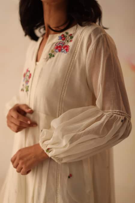 Begum Ivory Chanderi, Cotton Embroidery Split V-neck Chinaar Hand Dress With Slip at Aza Fashions Begum_Ivory Chanderi, Cotton Embroidery Split V-neck Chinaar Hand Dress With Slip _at_Aza_Fashions