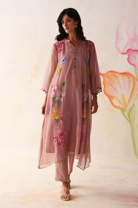 Begum Pink Chanderi Silk, Cotton Embroidery Split V-neck Kesar Hand Kurta Set at Aza Fashions Begum_Pink Chanderi Silk, Cotton Embroidery Split V-neck Kesar Hand Kurta Set _at_Aza_Fashions