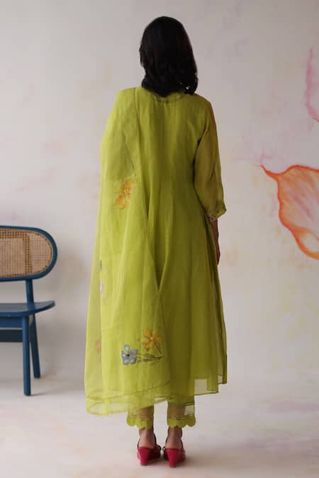 Shop Begum Green Silk, Cotton, Beads, Applique, Floral Kurta Set at Aza Fashions Shop_Begum_Green Silk, Cotton, Beads, Applique, Floral Kurta Set _at_Aza_Fashions