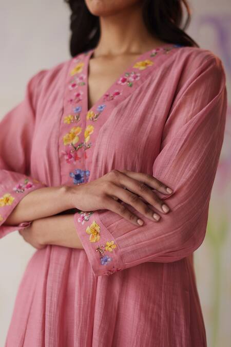 Shop Begum Peach Silk, Cotton, Beads, Embroidery Kinza Floral Kurta Set Online at Aza Fashions Shop_Begum_Peach Silk, Cotton, Beads, Embroidery Kinza Floral Kurta Set _Online_at_Aza_Fashions