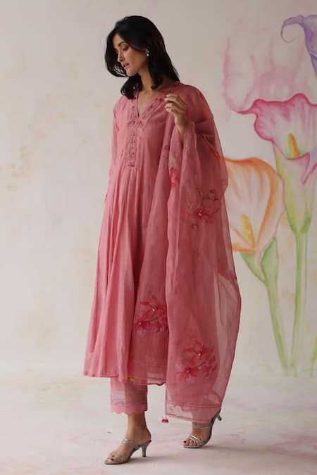 Buy_Begum_Peach Silk, Cotton, Beads, Embroidery Nargis Floral Kurta Set _Online_at_Aza_Fashions