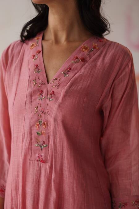 Begum_Peach Silk, Cotton, Beads, Embroidery Nargis Floral Kurta Set _at_Aza_Fashions