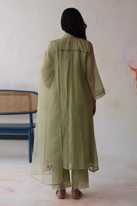 Shop Begum Green Chanderi Silk, Cotton, Organza Sequins, Nishat Hand Embroidered Kurta Set at Aza Fashions Shop_Begum_Green Chanderi Silk, Cotton, Organza Sequins, Nishat Hand Embroidered Kurta Set _at_Aza_Fashions