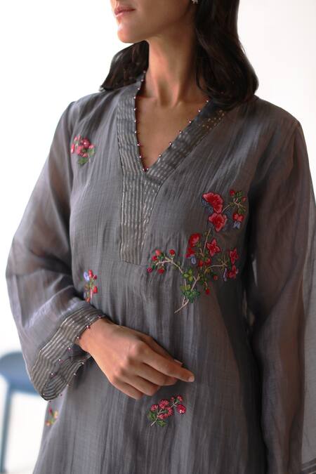 Buy_Begum_Grey Chanderi Silk, Cotton, Organza Embroidery, Nishat Floral Kurta Set _Online_at_Aza_Fashions