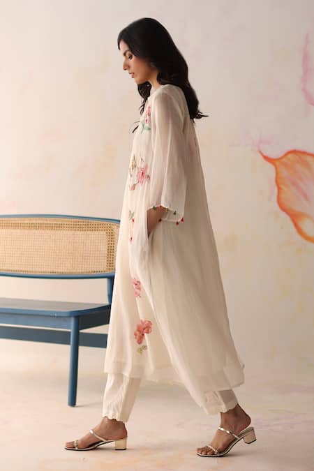 Buy Begum Ivory Chanderi Silk, Cotton Embroidery Collared Hand Kurta Pant Set Online at Aza Fashions Buy_Begum_Ivory Chanderi Silk, Cotton Embroidery Collared Hand Kurta Pant Set _Online_at_Aza_Fashions