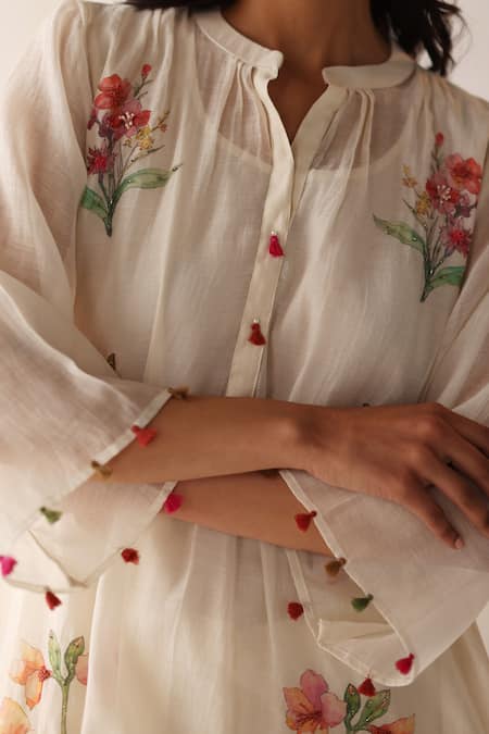 Shop Begum Ivory Chanderi Silk, Cotton Embroidery Collared Hand Kurta Pant Set Online at Aza Fashions Shop_Begum_Ivory Chanderi Silk, Cotton Embroidery Collared Hand Kurta Pant Set _Online_at_Aza_Fashions