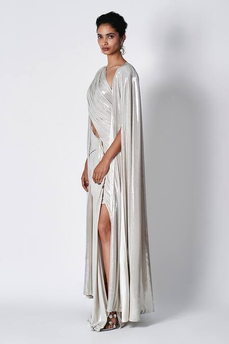 Shop 431-88 By Shweta Kapur White Linen Asymmetric Annie Liquid Jersey Saree Gown Online at Aza Fashions Shop_431-88 By Shweta Kapur_White Linen Asymmetric Annie Liquid Jersey Saree Gown _Online_at_Aza_Fashions