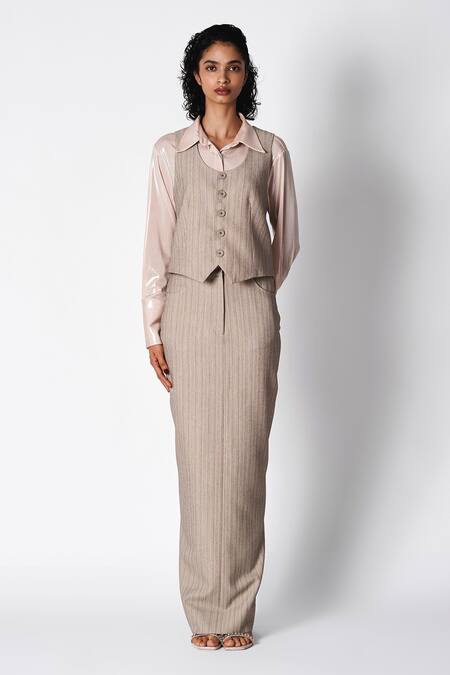 431-88 By Shweta Kapur Grey Suede Stripe Pattern Long Skirt Online at Aza Fashions 431-88 By Shweta Kapur_Grey Suede Stripe Pattern Long Skirt _Online_at_Aza_Fashions