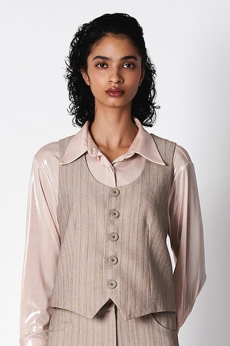 431-88 by Shweta Kapur Essential Liquid Jersey Button Down Shirt 