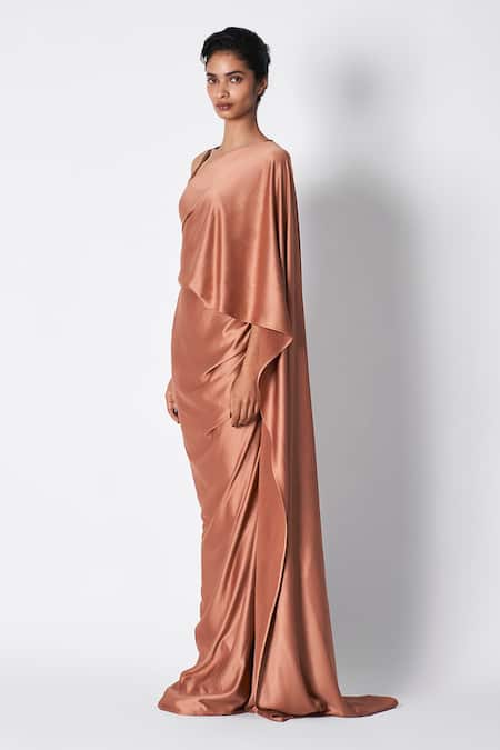 Shop 431-88 By Shweta Kapur Brown Crepe Kaai Versace Pre-draped Saree Online at Aza Fashions Shop_431-88 By Shweta Kapur_Brown Crepe Kaai Versace Pre-draped Saree _Online_at_Aza_Fashions