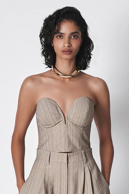 431-88 By Shweta Kapur Grey Suede Plunge , Sweetheart Stripe Pattern Malla Corset Online at Aza Fashions 431-88 By Shweta Kapur_Grey Suede Plunge , Sweetheart Stripe Pattern Malla Corset _Online_at_Aza_Fashions