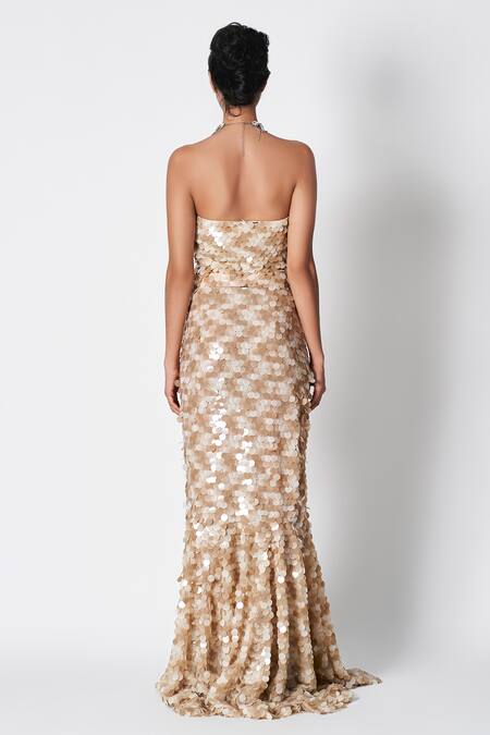 Shop 431-88 By Shweta Kapur Gold Sequins Embellished Marina Mermaid Skirt at Aza Fashions Shop_431-88 By Shweta Kapur_Gold Sequins Embellished Marina Mermaid Skirt _at_Aza_Fashions