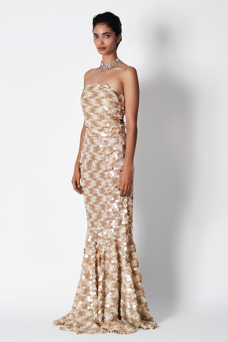 Buy 431-88 By Shweta Kapur Gold Silk Sequins Round Neck Ombre Embroidered Tube Online at Aza Fashions Buy_431-88 By Shweta Kapur_Gold Silk Sequins Round Neck Ombre Embroidered Tube _Online_at_Aza_Fashions