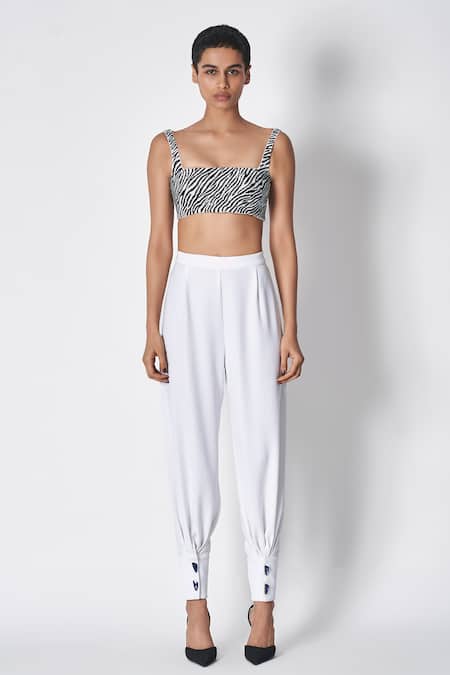 431-88 By Shweta Kapur Black Silk Beads Square Neck Embroidered Zeeba Top Online at Aza Fashions 431-88 By Shweta Kapur_Black Silk Beads Square Neck Embroidered Zeeba Top _Online_at_Aza_Fashions