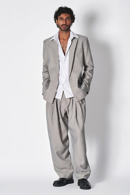 431-88 By Shweta Kapur_White Cotton Stripe Pattern Luner Shirt _Online_at_Aza_Fashions