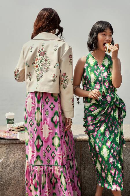 Style Junkiie Green Crepe Ikat Pattern Front Draped Skirt Online at Aza Fashions Style Junkiie_Green Crepe Ikat Pattern Front Draped Skirt _Online_at_Aza_Fashions