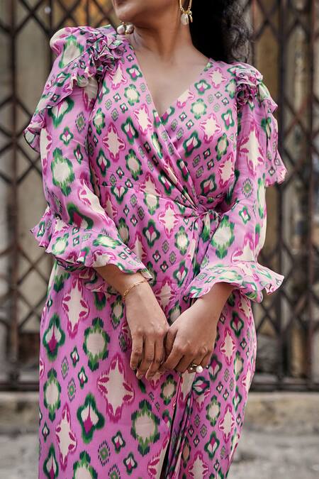 Buy_Style Junkiie_Pink Georgette V-neck Ikat Pattern Wrap Dress _Online_at_Aza_Fashions