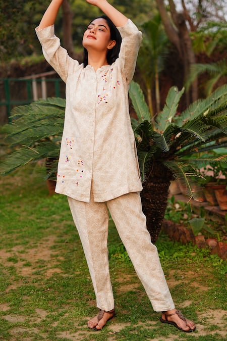 Shop_Linen Bloom_Beige 100% Linen Printed Star Pant _Online_at_Aza_Fashions