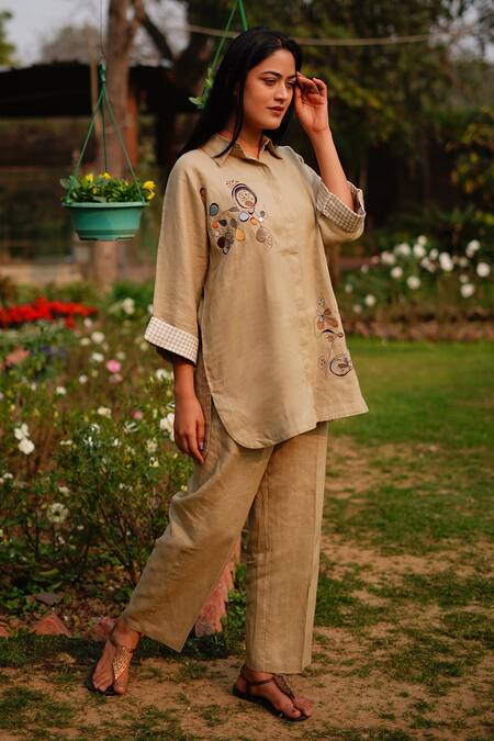 Buy_Linen Bloom_Brown Linen Plain Pant _Online_at_Aza_Fashions