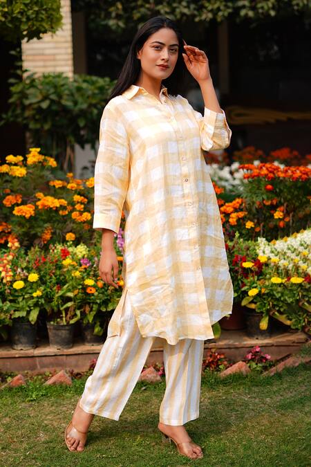 Shop_Linen Bloom_Yellow Linen Collared Checkered Tunic _Online_at_Aza_Fashions