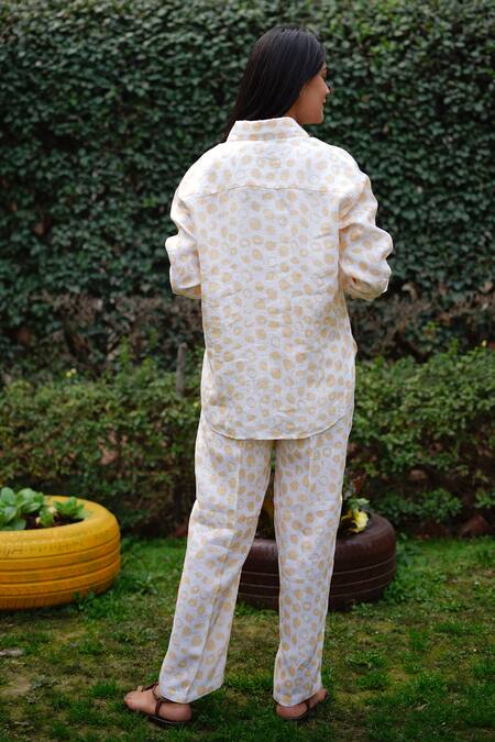 Linen Bloom_Yellow 100% Linen Printed Polka Dot Pant _Online_at_Aza_Fashions