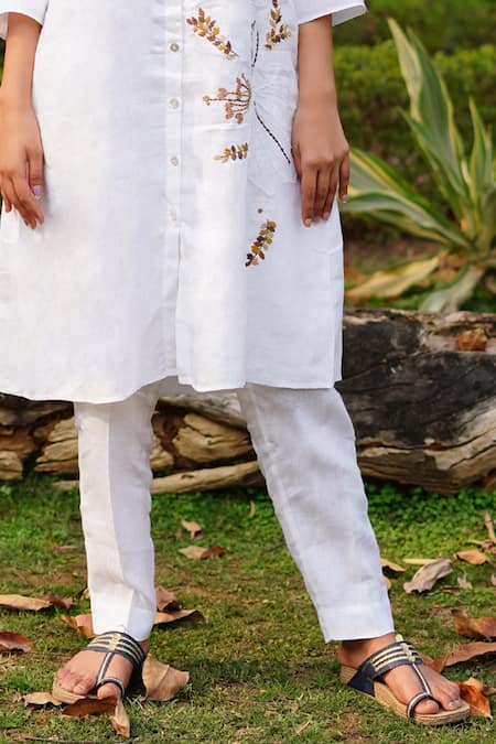 Linen Bloom_White Linen Solid Pencil Pant _Online_at_Aza_Fashions