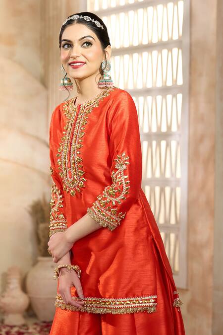 Shop Preeti S Kapoor X AZA Red Silk, Viscose, Organza Embroidery, Gota Patti Split V-neck Kurta Sharara Set Shop_Preeti S Kapoor X AZA_Red Silk, Viscose, Organza Embroidery, Gota Patti Split V-neck Kurta Sharara Set