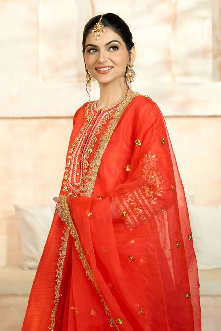 Buy_Preeti S Kapoor X AZA_Red Viscose Embroidery, Gota Patti Keyhole Neck Flower Anarkali Set 