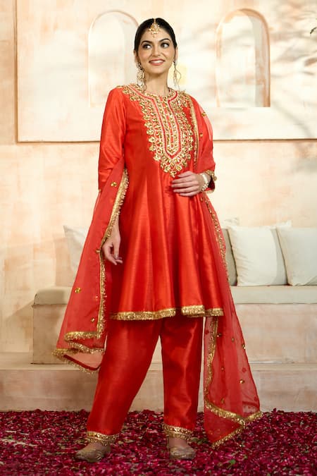 Preeti S Kapoor X AZA_Red Viscose, Silk Gota Patti, Embroidery Round Neck Floral Anarkali Set _Online_at_Aza_Fashions