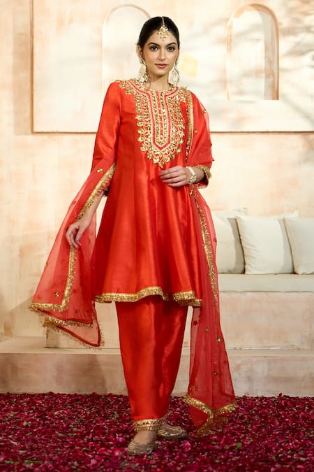 Buy_Preeti S Kapoor X AZA_Red Viscose, Silk Gota Patti, Embroidery Round Neck Floral Anarkali Set _Online_at_Aza_Fashions