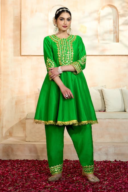 Buy Preeti S Kapoor X AZA Green Viscose, Organza Gota Patti, Embroidery Round Neck Floral Anarkali Set Online at Aza Fashions Buy_Preeti S Kapoor X AZA_Green Viscose, Organza Gota Patti, Embroidery Round Neck Floral Anarkali Set _Online_at_Aza_Fashions