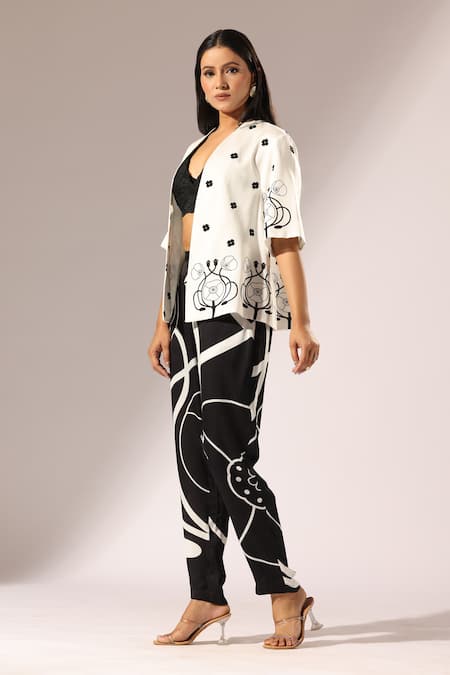 Buy Thee Modern Roots Black Silk Satin Open Neck Abstract Bloom Print Kimono Jacket With Pant Online at Aza Fashions Buy_Thee Modern Roots_Black Silk Satin Open Neck Abstract Bloom Print Kimono Jacket With Pant _Online_at_Aza_Fashions
