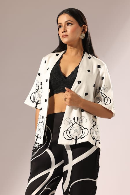 Thee Modern Roots Black Silk Satin Open Neck Abstract Bloom Print Kimono Jacket With Pant at Aza Fashions Thee Modern Roots_Black Silk Satin Open Neck Abstract Bloom Print Kimono Jacket With Pant _at_Aza_Fashions