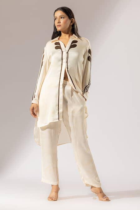 Thee Modern Roots Beige Silk Satin Embroidery Daffodil Marble Swirl High Low Kurta With Pant at Aza Fashions Thee Modern Roots_Beige Silk Satin Embroidery Daffodil Marble Swirl High Low Kurta With Pant _at_Aza_Fashions