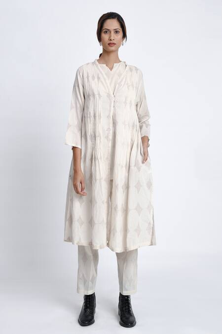 JAYATI GOENKA_White Cotton Embroidery Button-down Neck, Keyhole Block Printed Robe Pant Set _Online_at_Aza_Fashions