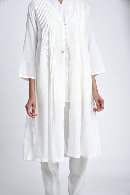 JAYATI GOENKA White Cotton Collared Pintuck Robe Pant Set at Aza Fashions JAYATI GOENKA_White Cotton Collared Pintuck Robe Pant Set _at_Aza_Fashions