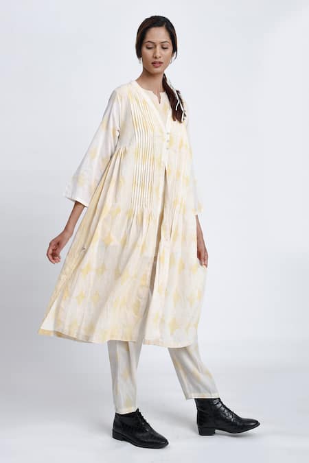Jayati Goenka White Cotton Block Print Geometric Robe Shawl Collar Pant Set 