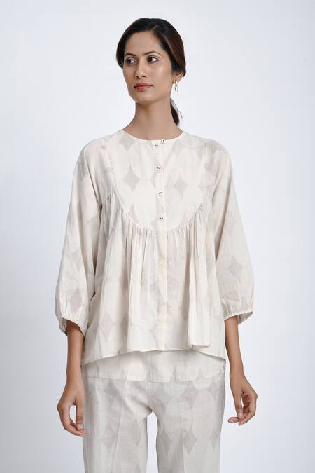 Shop JAYATI GOENKA Grey Cotton Diamonds Round Neck Printed Top And Pant Set Online at Aza Fashions Shop_JAYATI GOENKA_Grey Cotton Diamonds Round Neck Printed Top And Pant Set _Online_at_Aza_Fashions