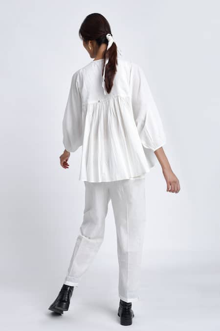 Shop JAYATI GOENKA White Cotton Round Neck Top And Pant Set at Aza Fashions Shop_JAYATI GOENKA_White Cotton Round Neck Top And Pant Set _at_Aza_Fashions