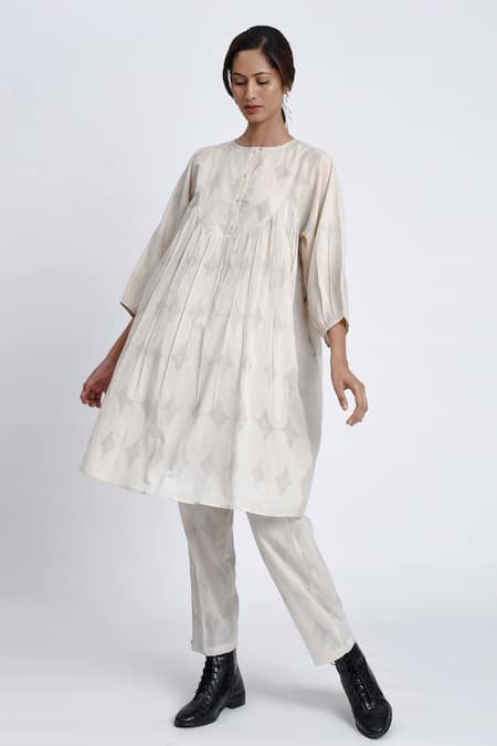 Shop_JAYATI GOENKA_White Cotton Round Neck Block Printed Tunic And Trouser Set _Online_at_Aza_Fashions
