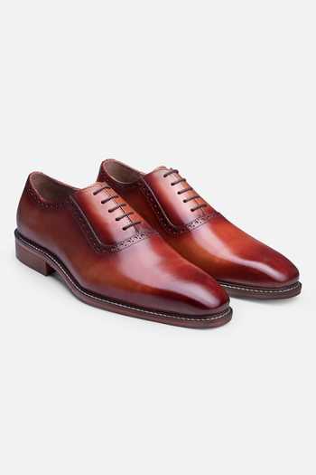 Hats Off Accessories_Brown Solid Oxford Shoes_Online_at_Aza_Fashions