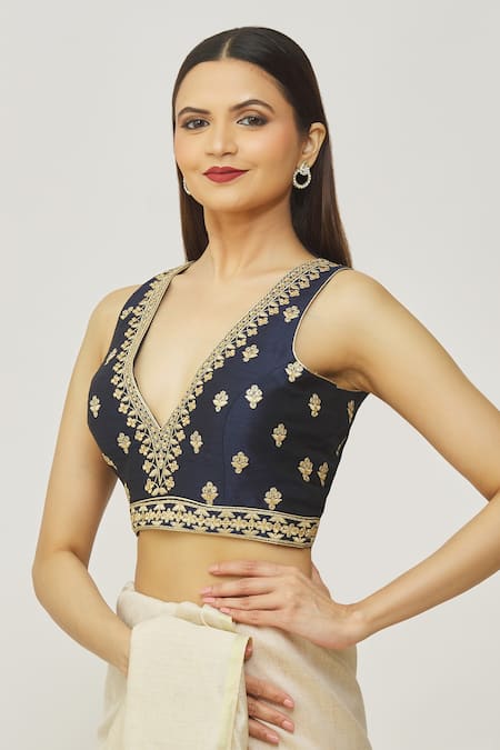 Samyukta Singhania Blue Silk Embroidery Plunge Neck Flower Sleeveless Blouse 