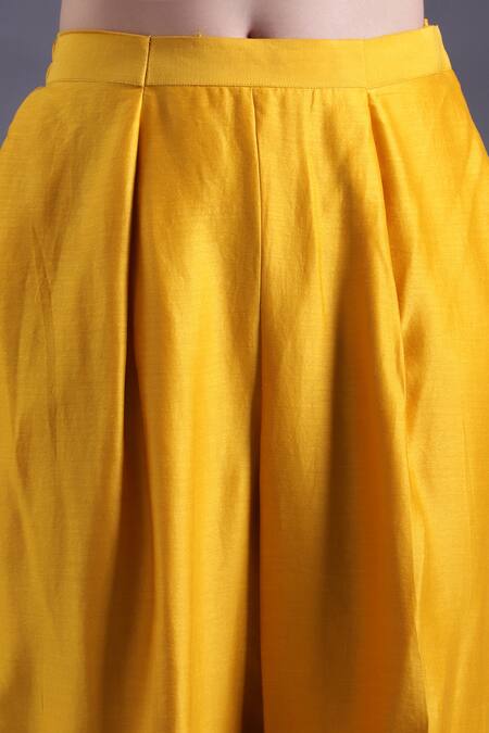 House Of Tushaom_Yellow Organza, Chanderi Embroidery, Pearls Round Neck Kurta Pant Set _Online_at_Aza_Fashions