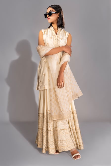 Shruti S Off White Silk, Modal, Organza, Satin Floral Hand Block Print Kurta Sharara Set Online at Aza Fashions Shruti S_Off White Silk, Modal, Organza, Satin Floral Hand Block Print Kurta Sharara Set _Online_at_Aza_Fashions